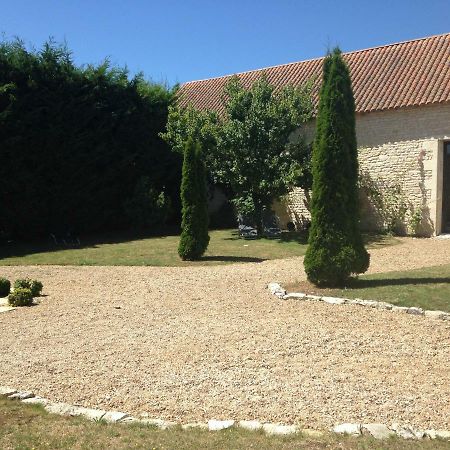 Neuville-du-Poitou Les Clos Bleus المظهر الخارجي الصورة